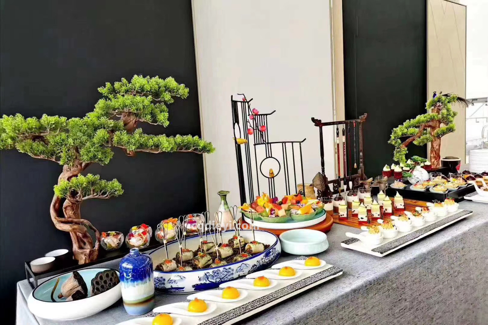 选择靠谱的重庆冷餐会酒会公司方法